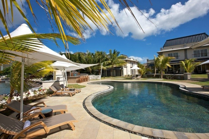 swimming_pool_002_copy_.jpg