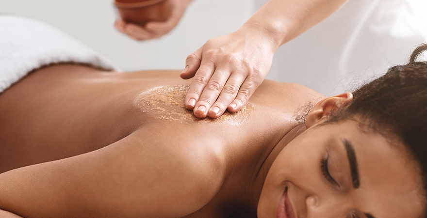 Essential_Wellness_&_Spa_backmassage