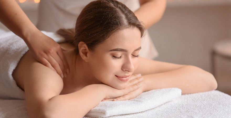 Nu_Zil_Spa_StockSnap_ZTASYNHMPV_cropped