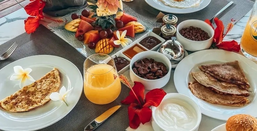 L'Atelier_Restaurant_-_Mythic_Suites_&_Villas_Conciergery_14240_ekx_OG_IMG