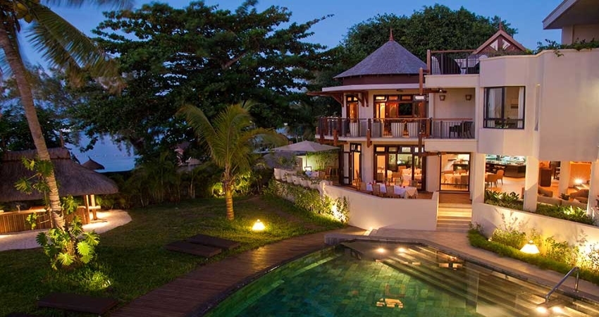 Le_Cardinal_Exclusive_Resort_night_1