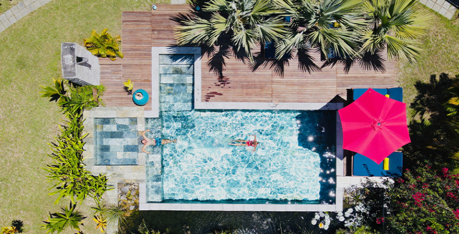 _0008_the_good_life_pool_aerial.jpg