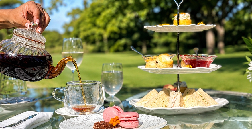 Le_Château_de_Bel_Ombre_-_Restaurant_ChatGPT_Image_Sep_14_2026_03_11_40_PM_2_cropped